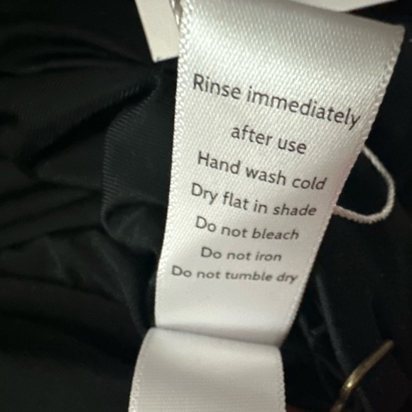 Andie Swim The Canary Tank Top Tankini Underwire Black Sustaonable Swim - Picture 6 of 6